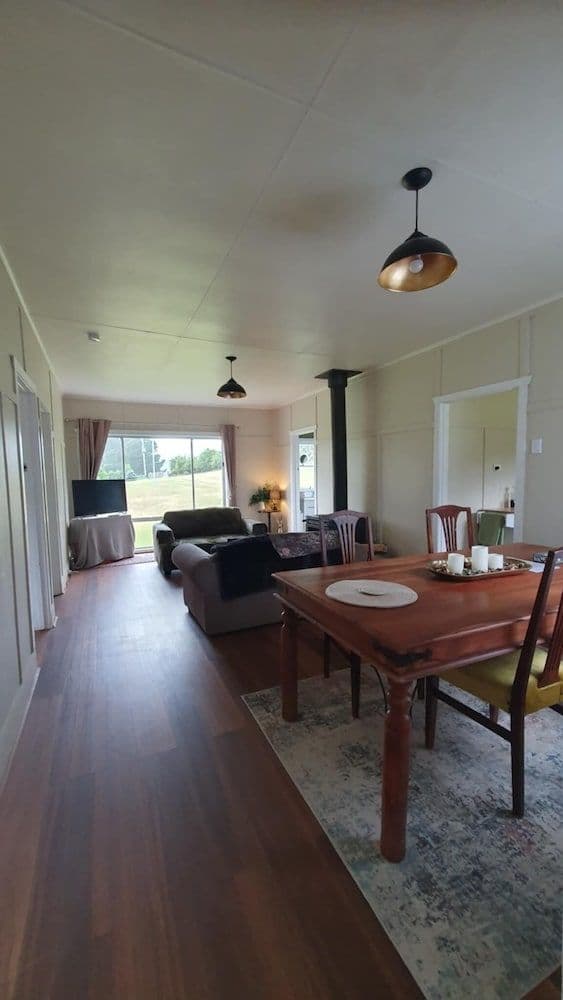 Traditional House, 3 Bedrooms, Valley View, Mountainside
