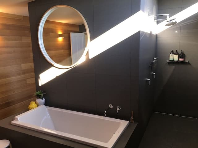 Executive House, 3 Bedrooms, Non Smoking