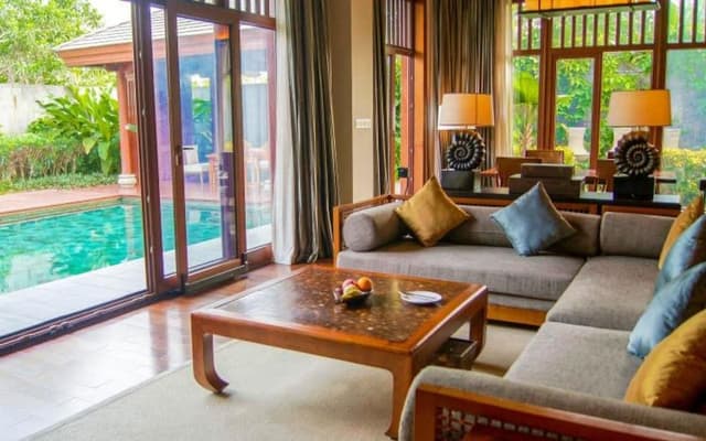 1 Bedroom Spa Pool Villa