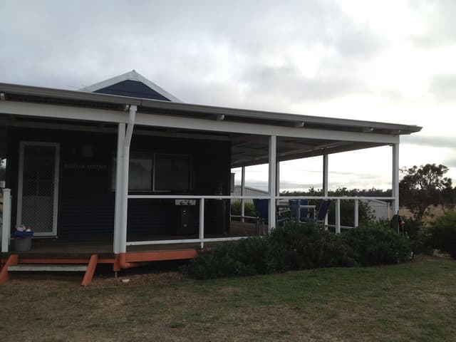 Cottage (Rosella Cottage)