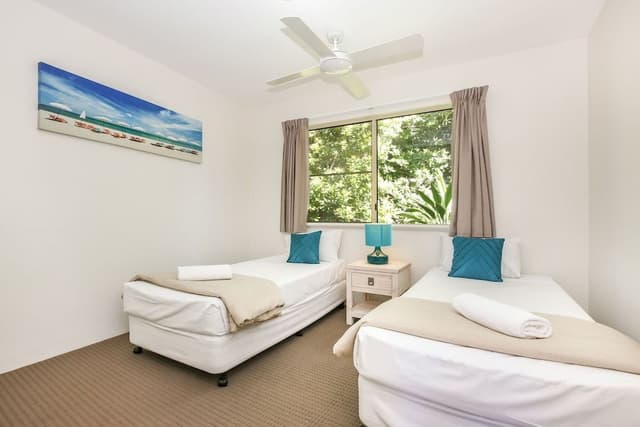 2 Bedroom Seaview Apartment