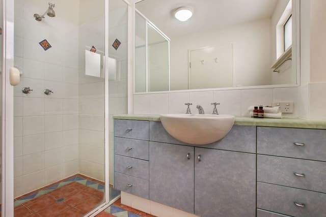 1 Bedroom Loft Apartment