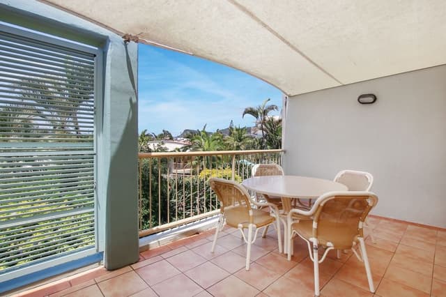 2 Bedroom Seaview Apartment