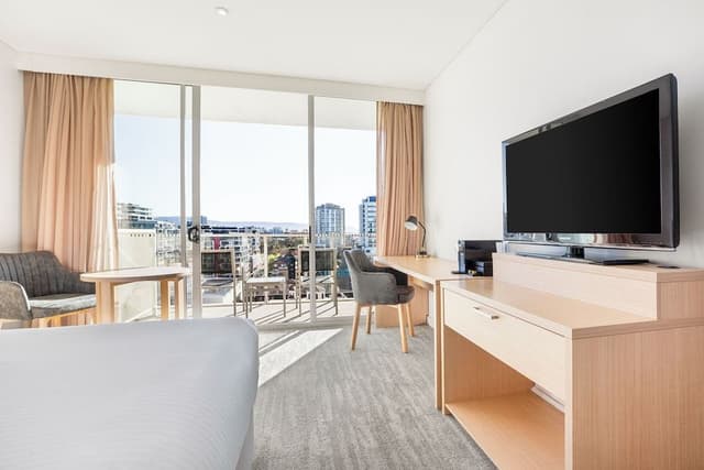 Executive Room, 1 King Bed, Balcony