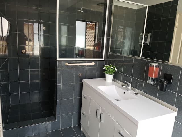 Deluxe Double Room, Ensuite (1)