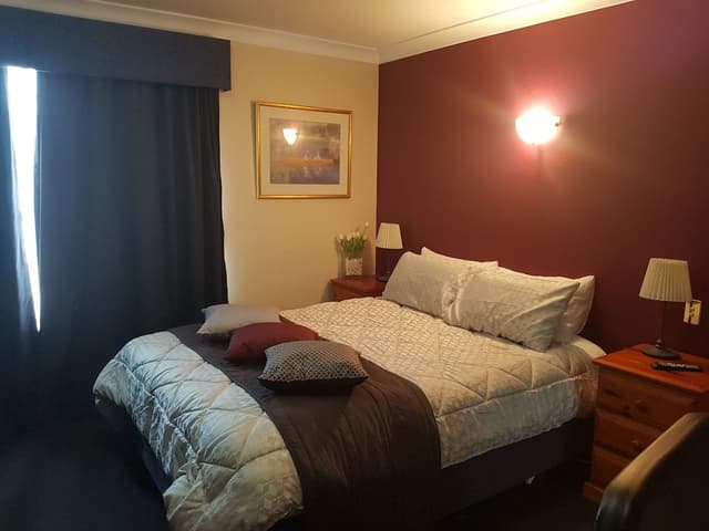 Deluxe Double Room, Ensuite (1)