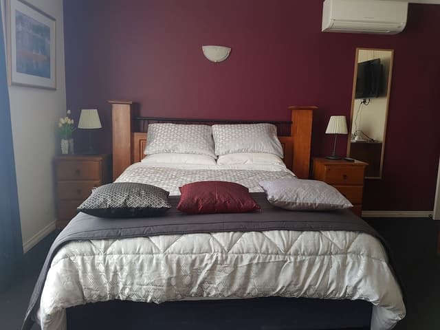 Deluxe Double Room, Ensuite (1)