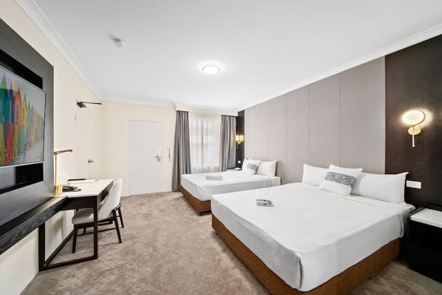 Deluxe Twin Double Room