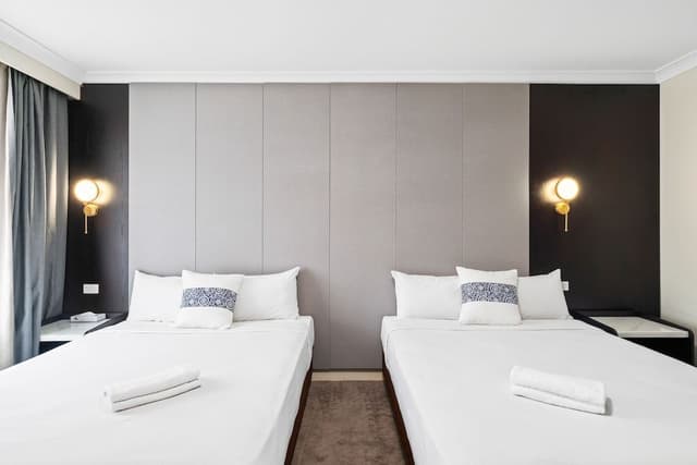 Deluxe Twin Double Room