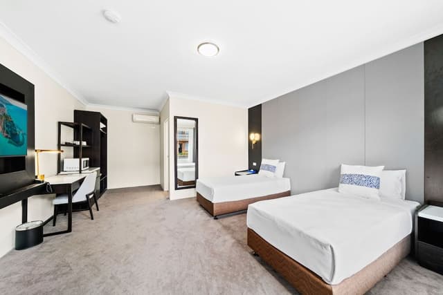 Standard Twin Room
