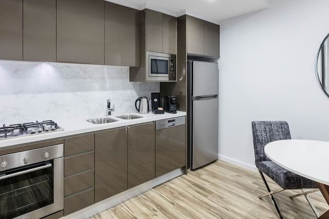 1 Bedroom King Suite