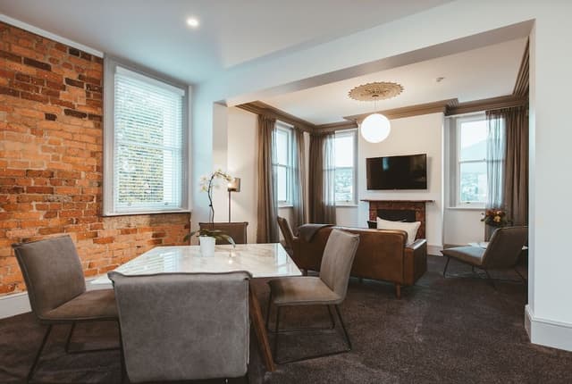 Deluxe Studio Suite, 2 Bedrooms