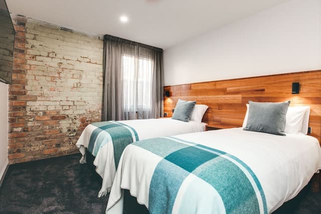Two Bedroom Pearce Studio