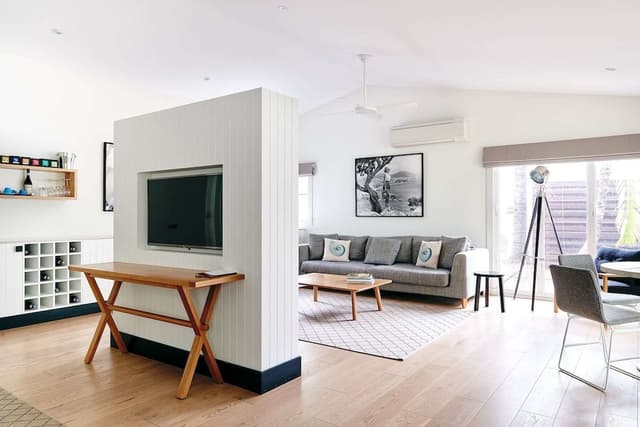 South Suite