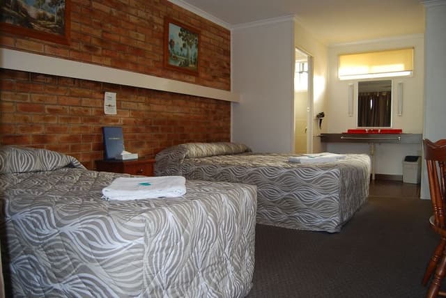 Twin Single Room