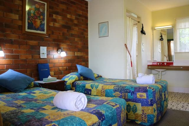 Twin Single Room