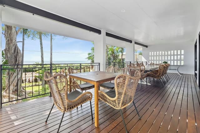 4 Bedroom Beach House