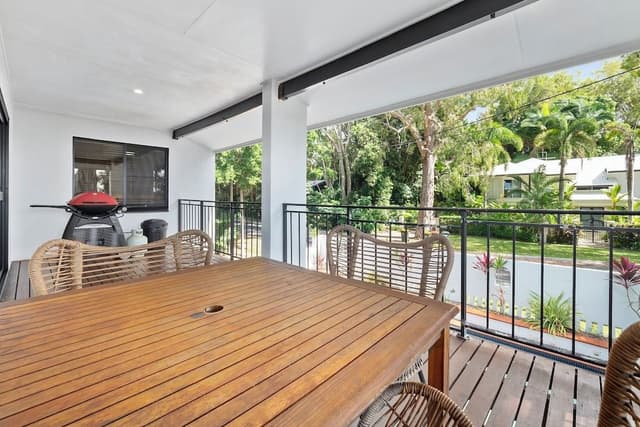 4 Bedroom Beach House