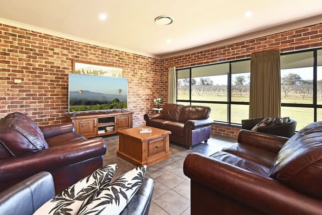 Ironstone Lodge