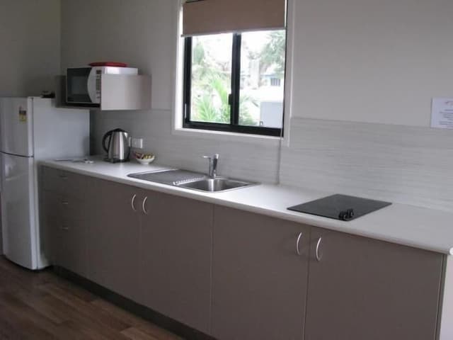 Standard Room, Non Smoking, Kitchen (Poolside Cabin)