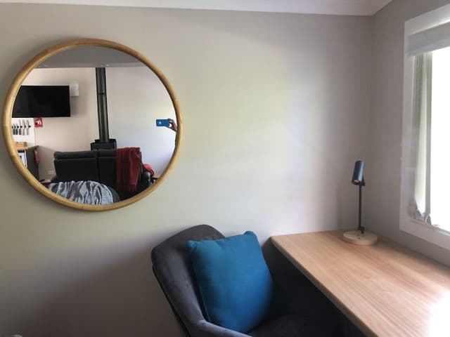 Superior Studio Suite, 1 King Bed, Bathtub