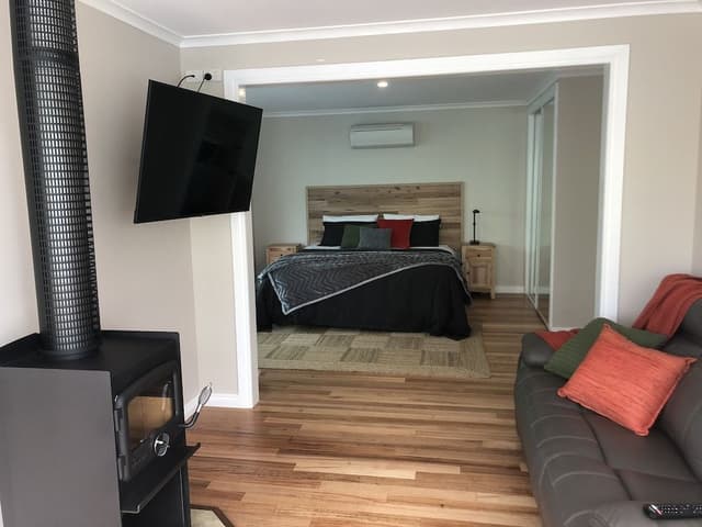 Deluxe Studio Suite