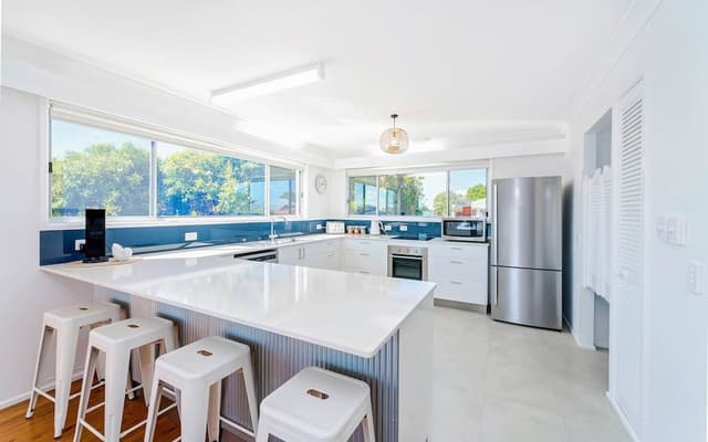 House, 4 Bedrooms