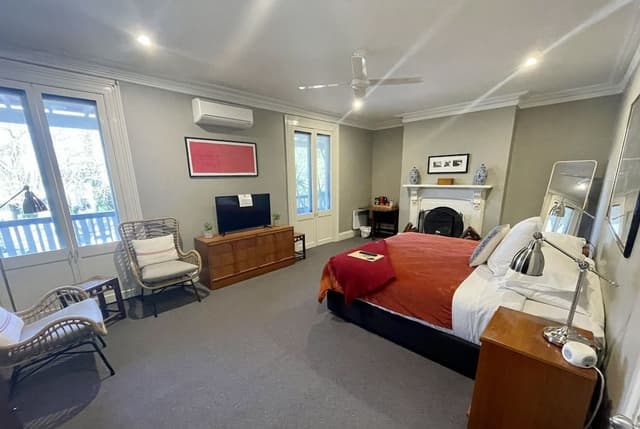 King Room