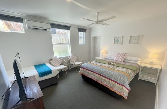 Courtyard Room