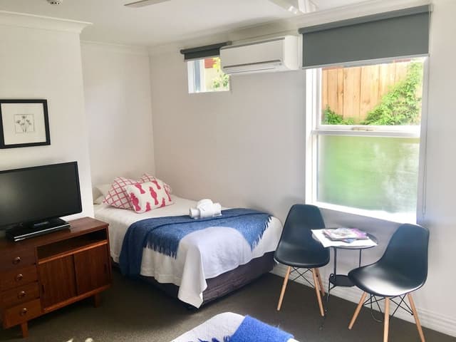 Courtyard Room