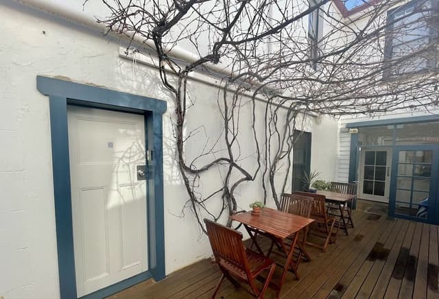 Courtyard Room