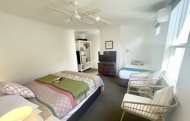 Courtyard Room