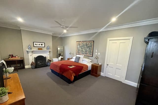 King Room