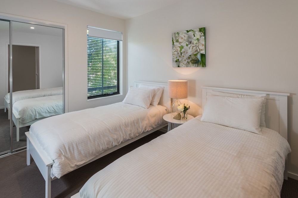 Round About Bulimba - Executive 3BR Bulimba apartment near Oxford St shops and restaurants4