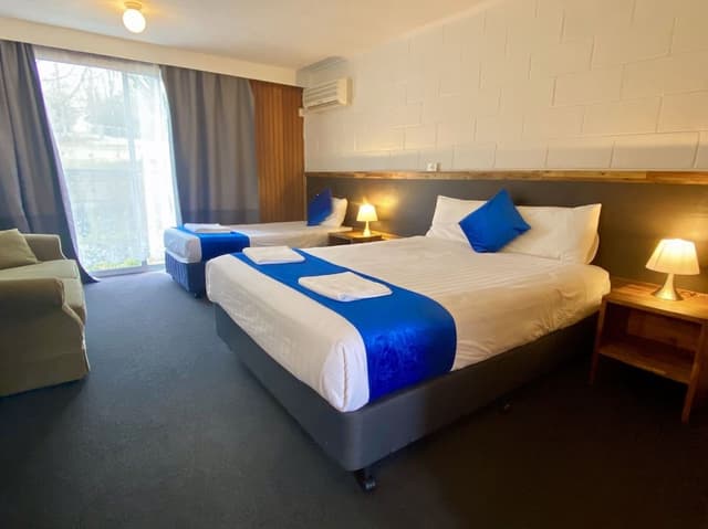 Basic Triple Room
