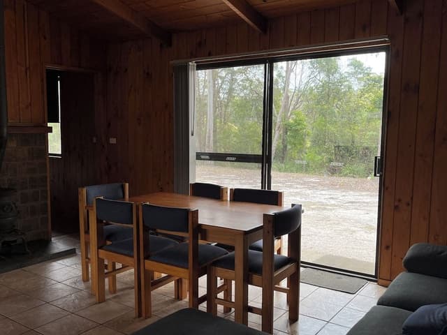 Classic Cabin, Garden View