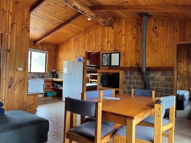 Classic Cabin, Garden View