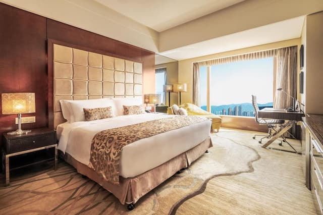Superior Room, 1 King Bed, City View