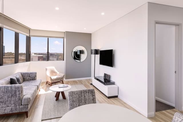 1 Bedroom Suite