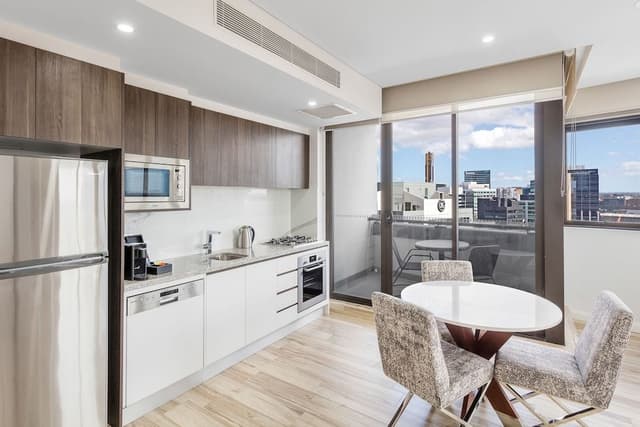 1 Bedroom Suite