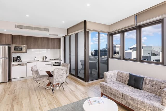 1 Bedroom Suite