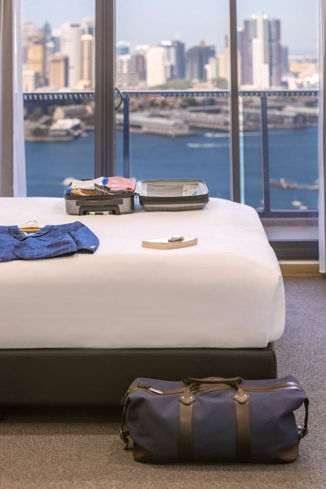2 Bedroom Balcony Harbour View Suite