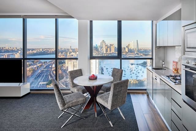 2 Bedroom Corner Harbour View Suite