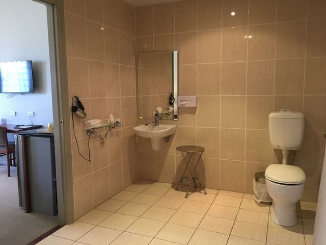Queen Disability Accessible Studio