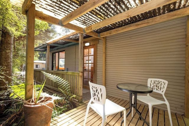 Retreat Double Cabin