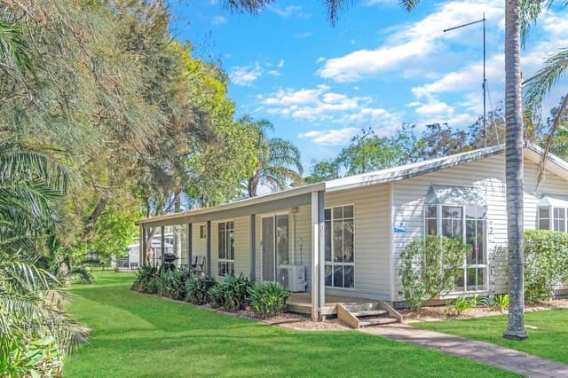 Tomakin House