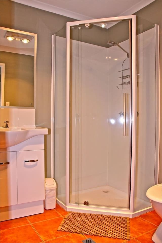 One Bedroom Villa with Queen Bed