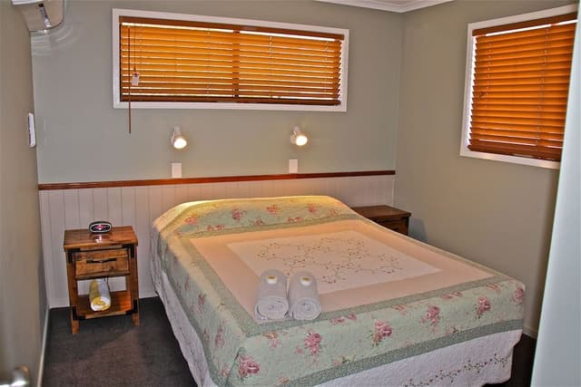 One Bedroom Villa with Queen Bed