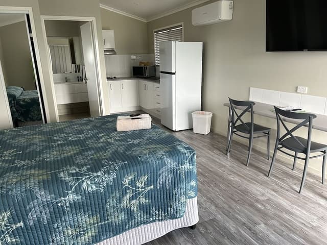 One Bedroom Villa with Queen Bed