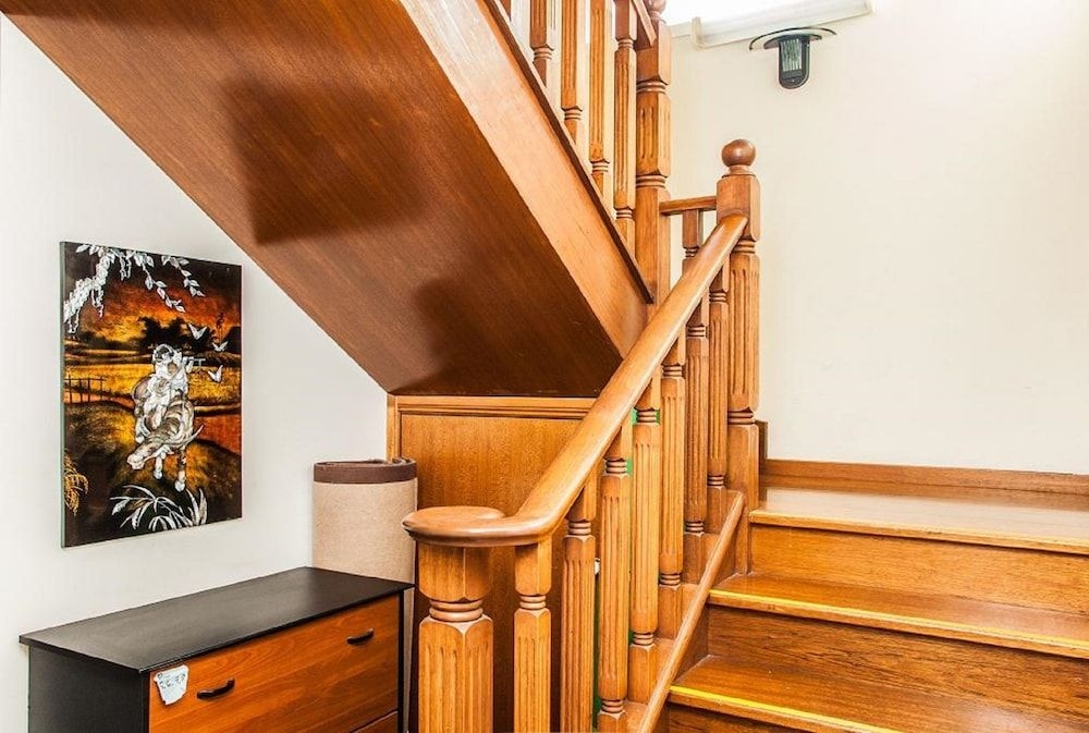 15 Charles Abbotsford Mansion3